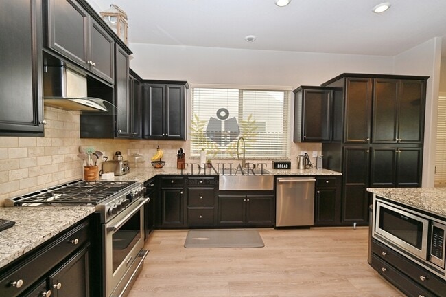 Photo - 531 Meridian Ave