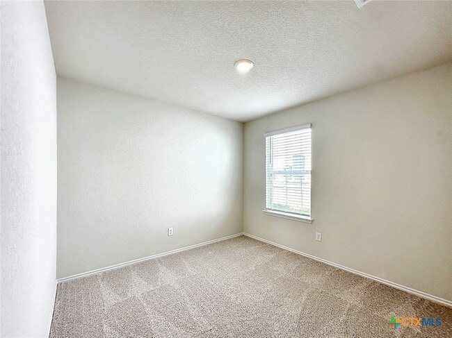 Building Photo - 549 Autumn Blaze