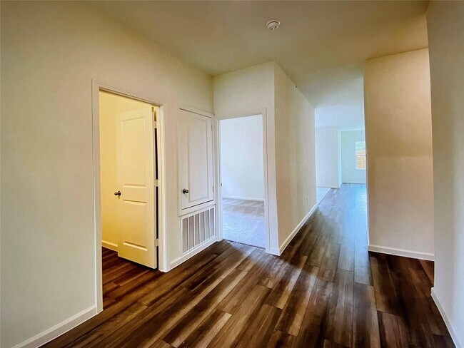 Photo - Wonderful 4 bedroom in Willow Springs!