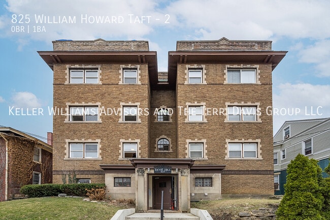 Building Photo - 825 William Howard Taft Rd Unit 2