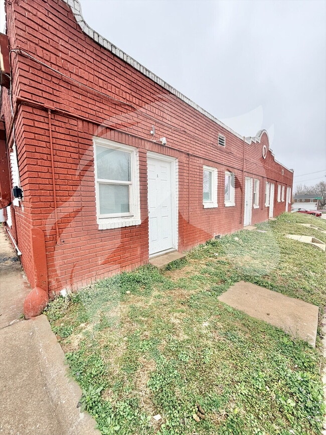 Photo - 820 S 6th St Unit 4