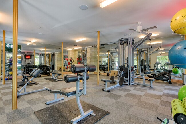 Ventura Ridge apartments — community photo