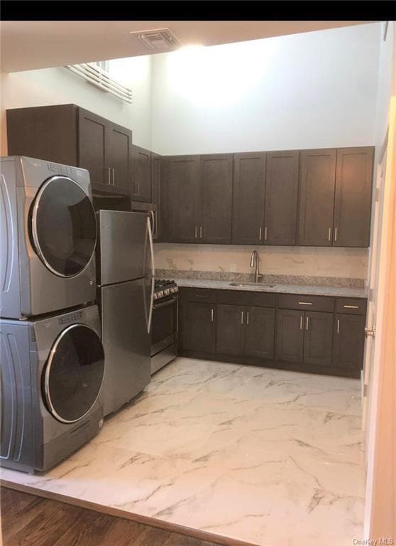 Photo - 15 S Main St Apartamento Unidad A