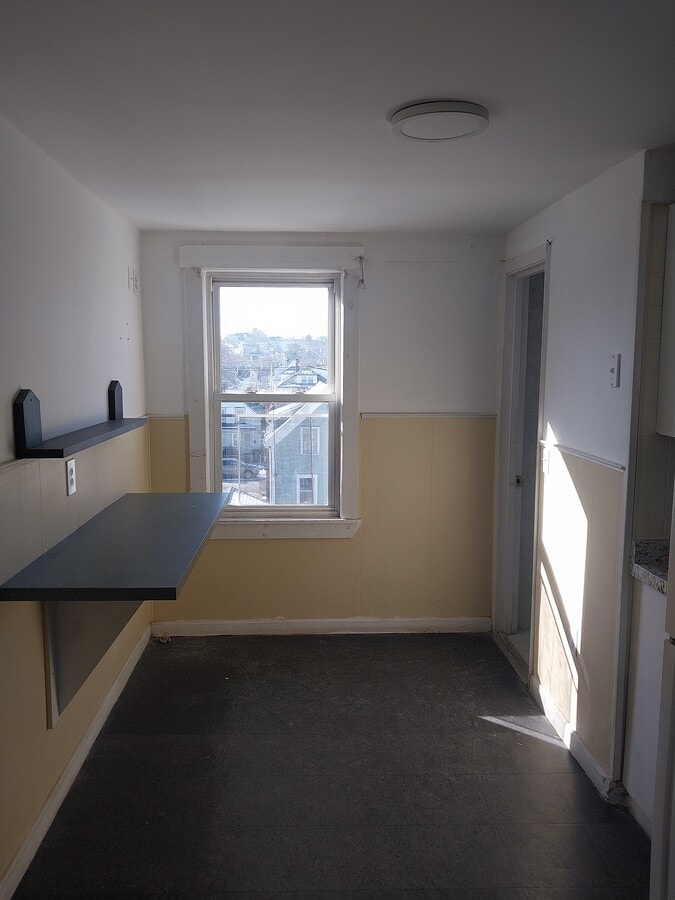 Photo - 454 Chatham St Unit apt2