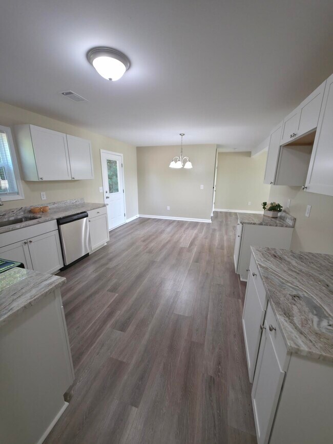 Photo - 29 Charlotte Pl