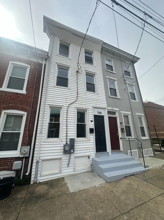 Photo - 1128 W 3rd St Townhome