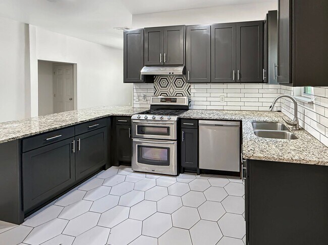 Photo - 1719 NW 25th St