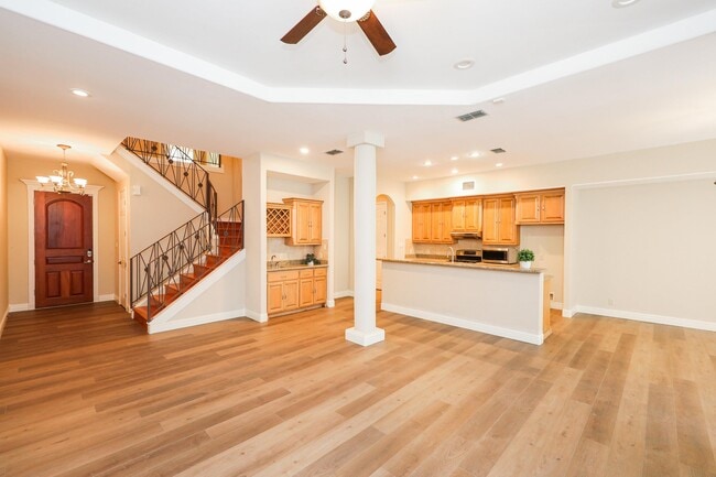 Photo - 7205 Lake Victoria Rd Unit 7205