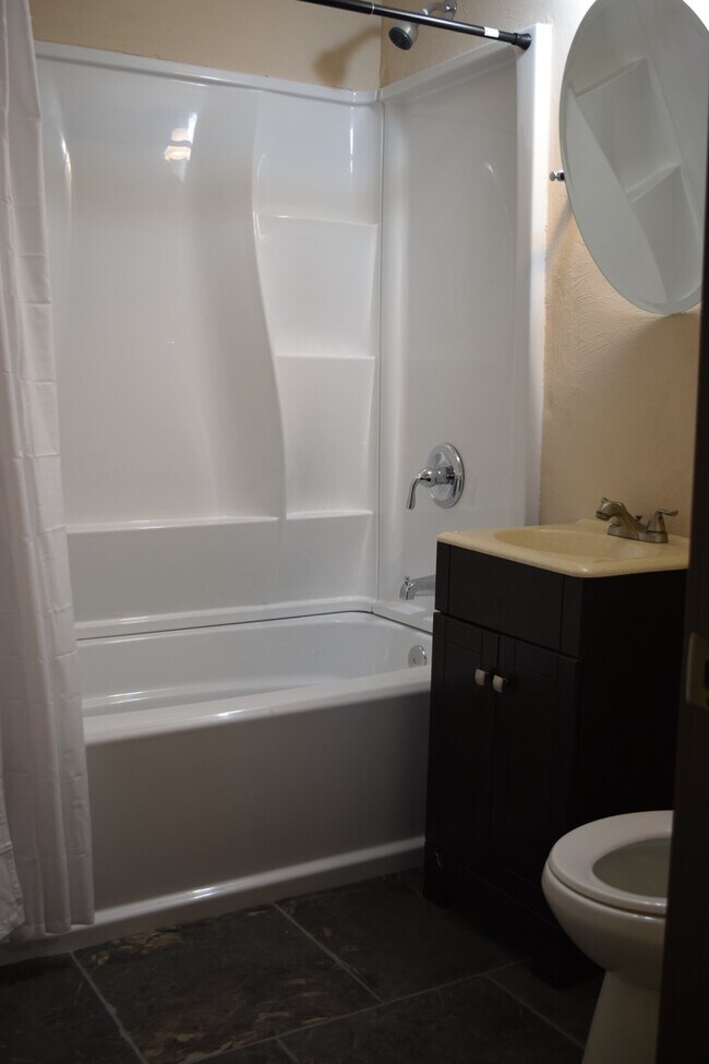 Photo - 100 Walnut St Unit 2R