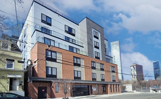 Photo - 211 Baldwin Ave Unit 403