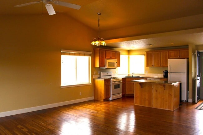 Photo - Charming Single-Level Bend Home with New Carpet and Big Yard