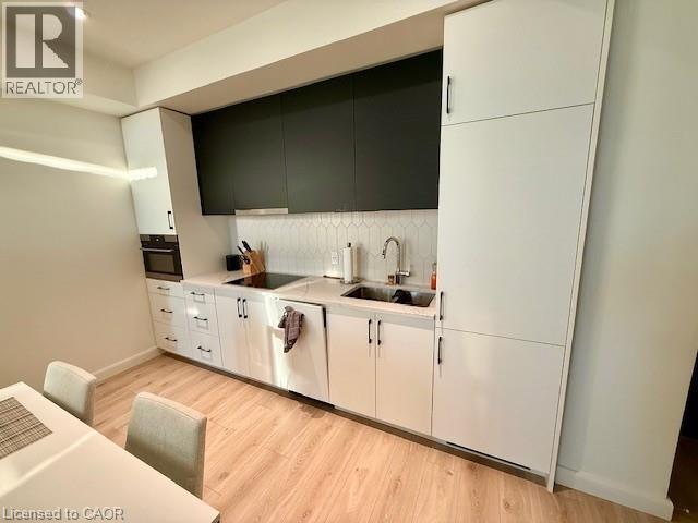 Photo - 741 King St W Unité 707