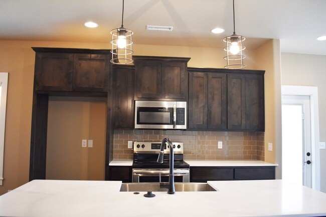 Photo - Upscale 4 Bedroom 3.5 Bathroom In The Heart of Fayetteville!!