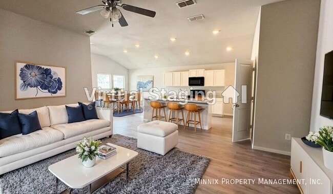 Building Photo - 2134 N Texas Ave