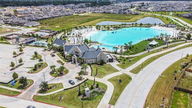 Building Photo - 15775 Cairnwell Bend Dr