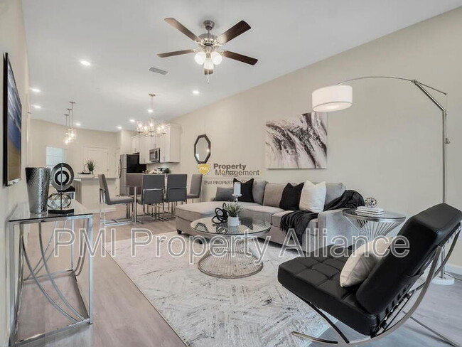 Photo - 2916 Oak Park Way