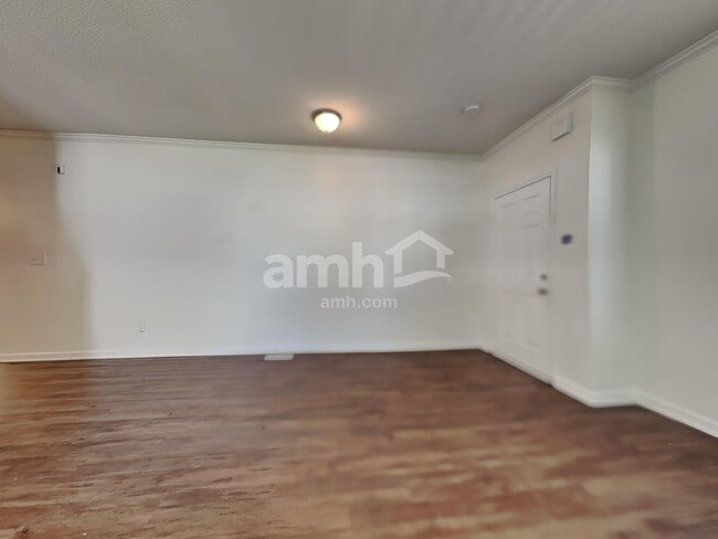 Photo - 134 Kimeo Way