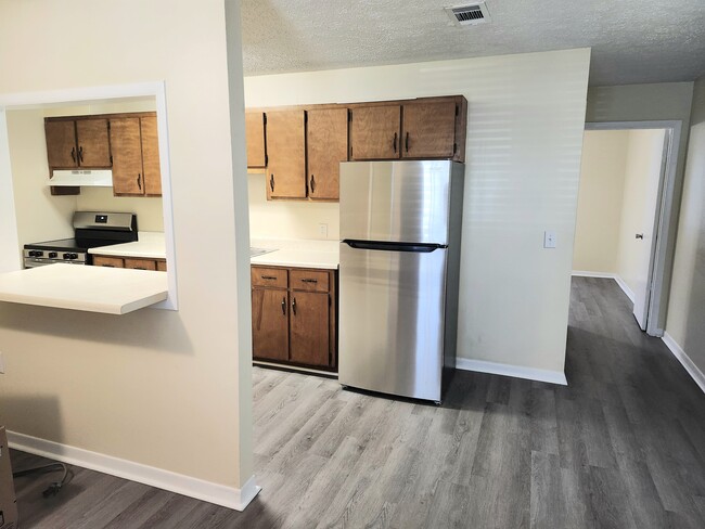 Building Photo - 5230 Beach Dr