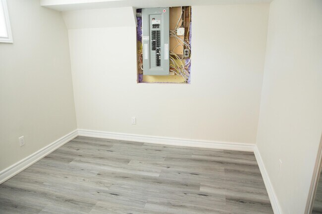 4 Camilla Crescent Unit 3