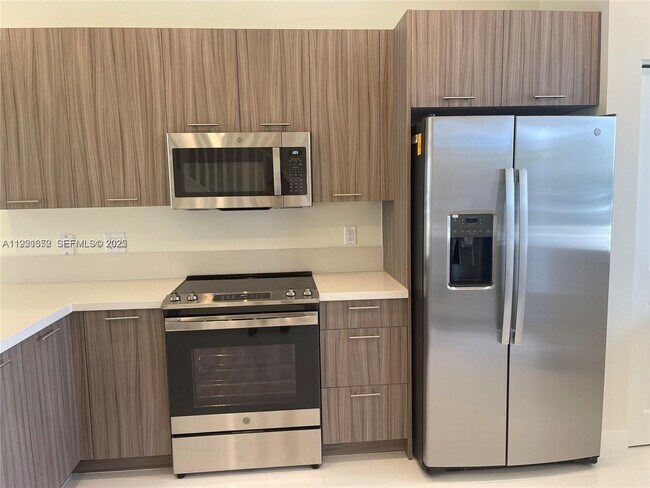 Photo - 10300 NW 66th St Unit 104