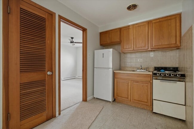 Photo - 6250 W 64th Pl
