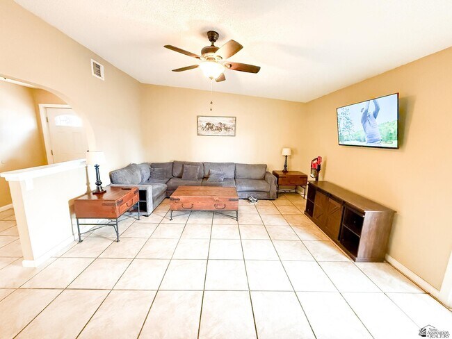 Photo - 1465 E Laguna Pl Unit 4