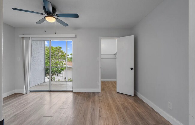 Splendid unit near the beach