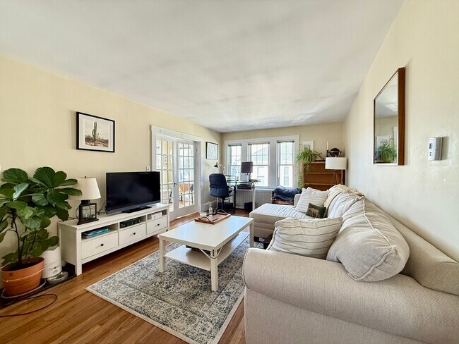 Photo - 32 Quincy St Unit 32