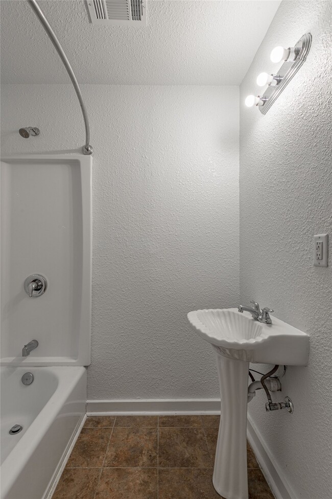 Photo - 7A Hickory Ln