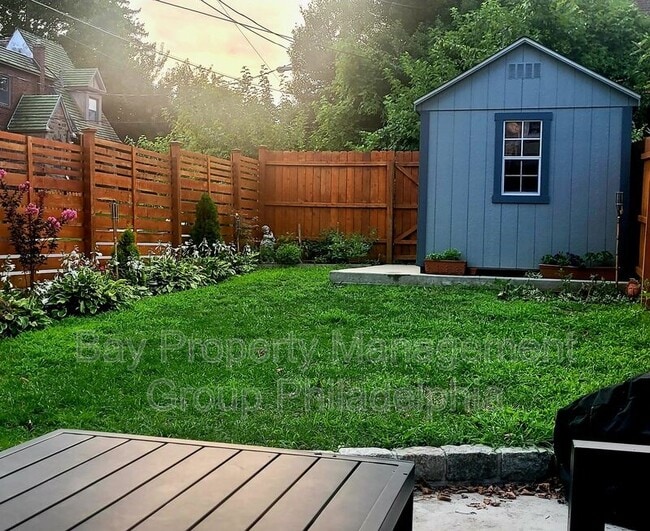 Building Photo - 501 E Mt Airy Ave Rental