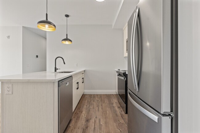 Photo - 4775 Walker Rd