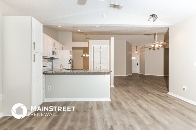 Photo - 2307 SW Kent Cir