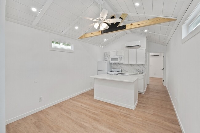 Photo - 720 Pritchett Ln