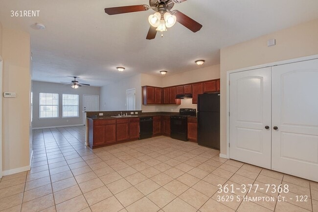 3629 S Hampton Ct Unidad 122