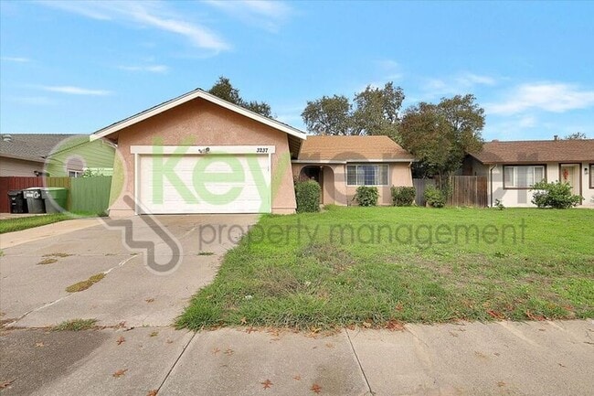 Photo - 3237 Irvindale Way