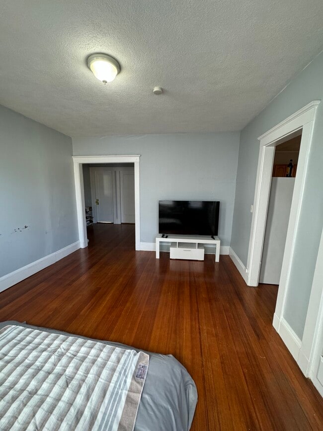 Photo - 71 Foster St Unit 2