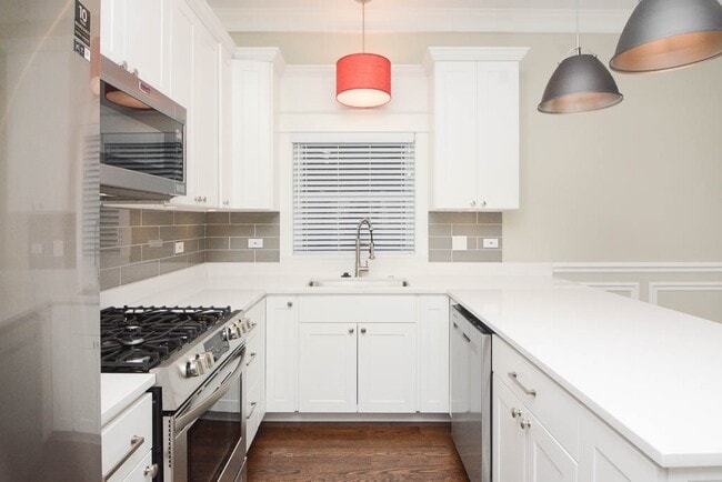 Photo - 3453 N Hoyne Ave Unit 2