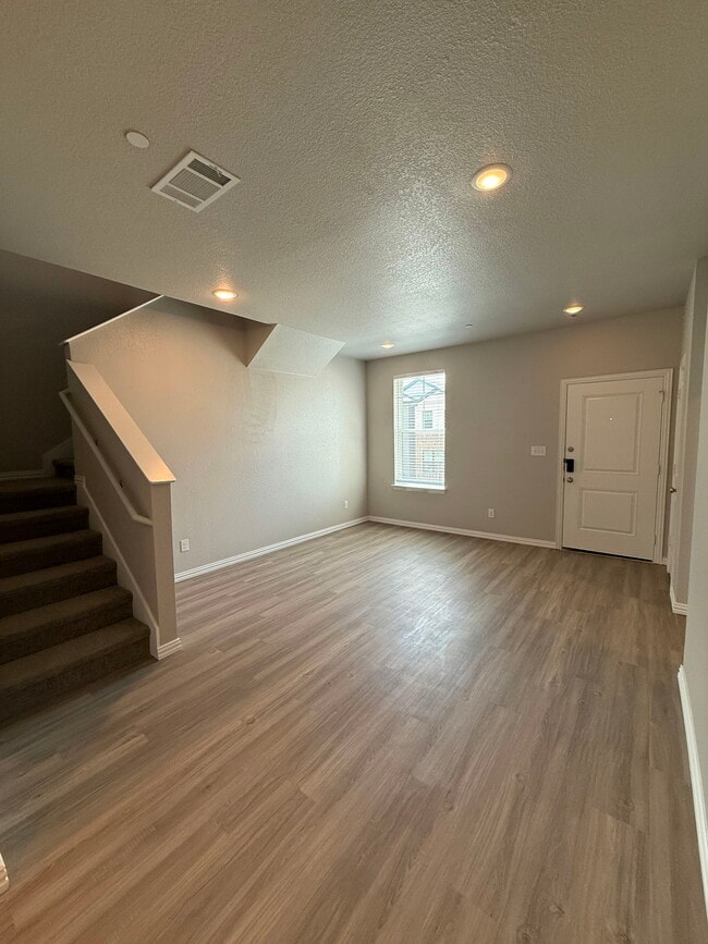 Photo - Willow Crossing East, Willow Park, TX 76008 - 3 BR 3 BA townhouse