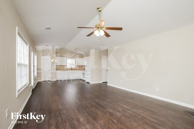 Photo - 4004 Village Park Ct