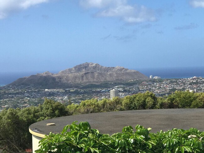 Photo - Waialae Iki, large family home 4 bedroom, ...