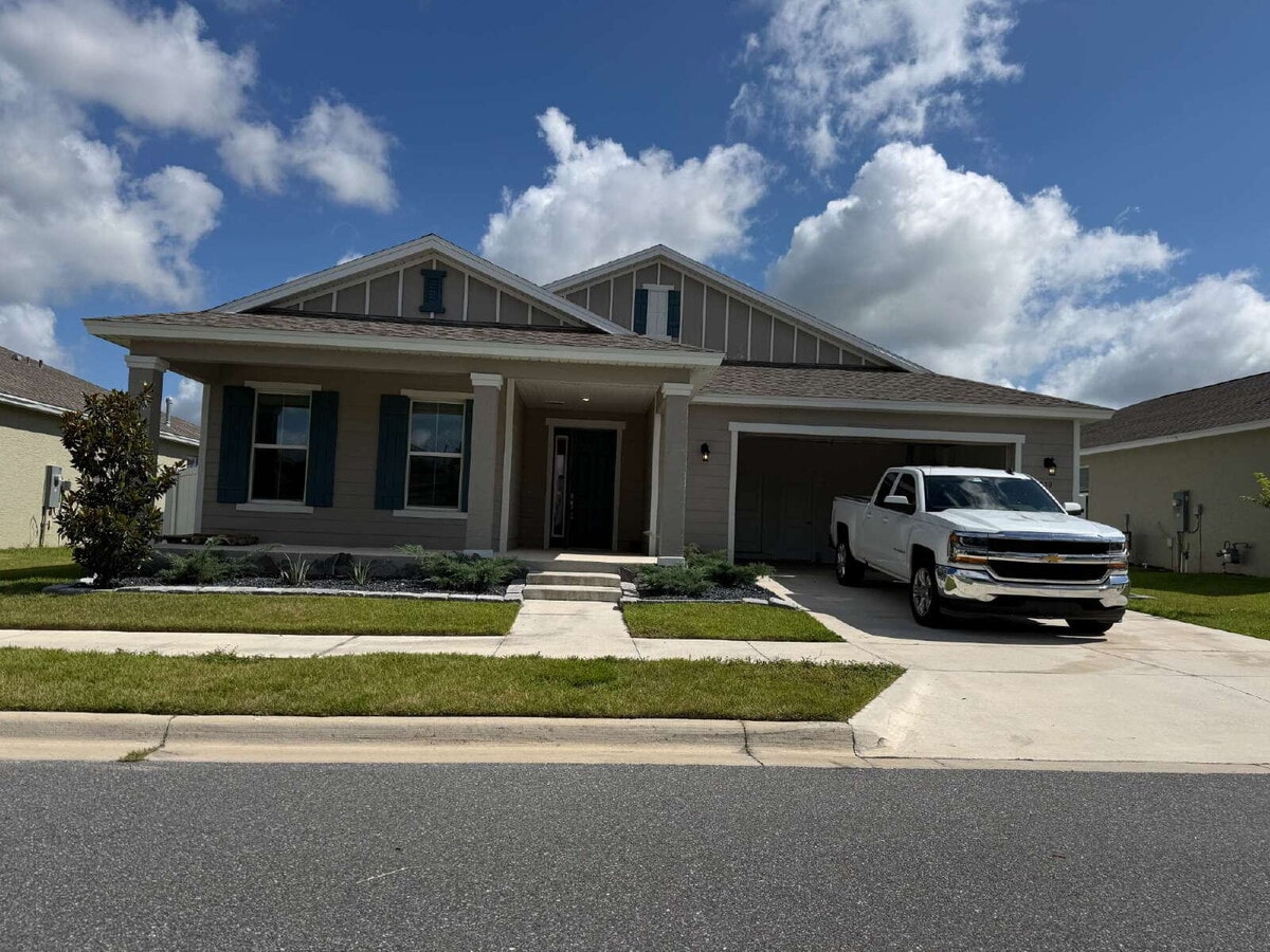 Pet-Friendly 4BR/3BA Gardenia Model in Calesa Township | Fenced Yard | 3-Car Garage - Pet-Friendly 4BR/3BA Gardenia Model in Calesa Township | Fenced Yard | 3-Car Garage