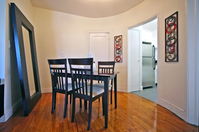 WINE AND DINE IN COMFORT