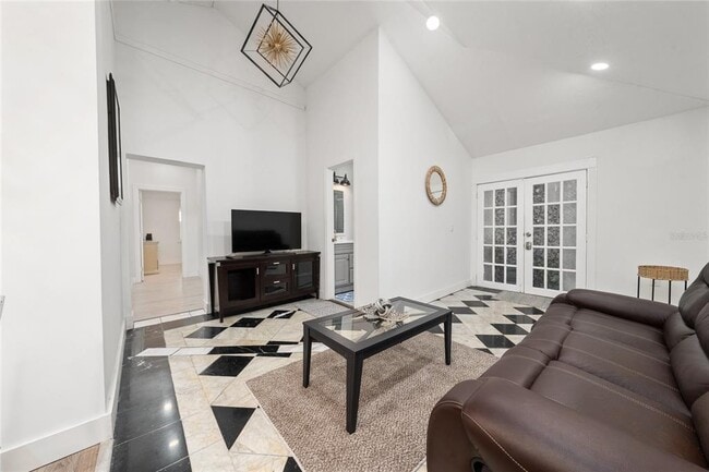 Building Photo - 711 Briarcliffe St Unit A