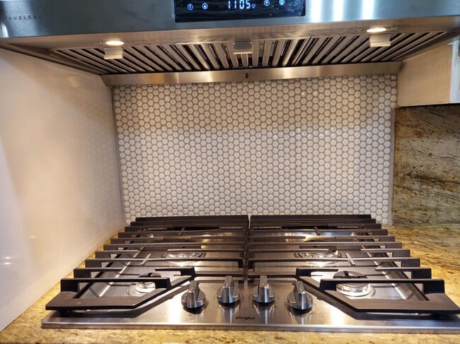 Photo - 5 Mayfair Ct