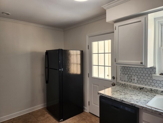 Photo - 434 Longwood Ct Unidad D