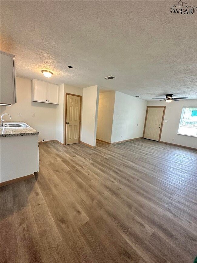 Photo - 1209 Williams Ave