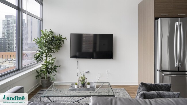 Photo - 347 W Chestnut St Unidad 711.1404627