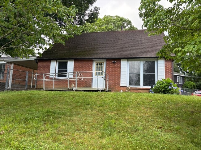 Photo - 18 Dogwood Ct