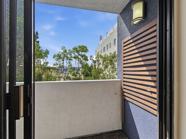 Photo - 1940 N Highland Ave