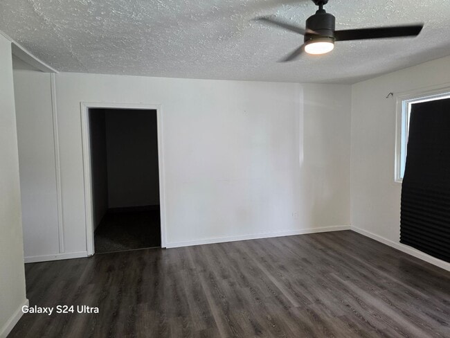 1143 St Rose Ln